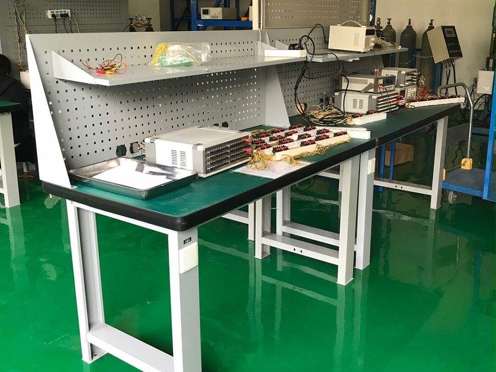 質檢工作桌