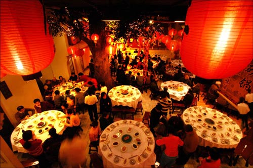 天金岡年夜飯習俗大訪查：大年三十兒，你的家鄉年夜飯都吃啥？